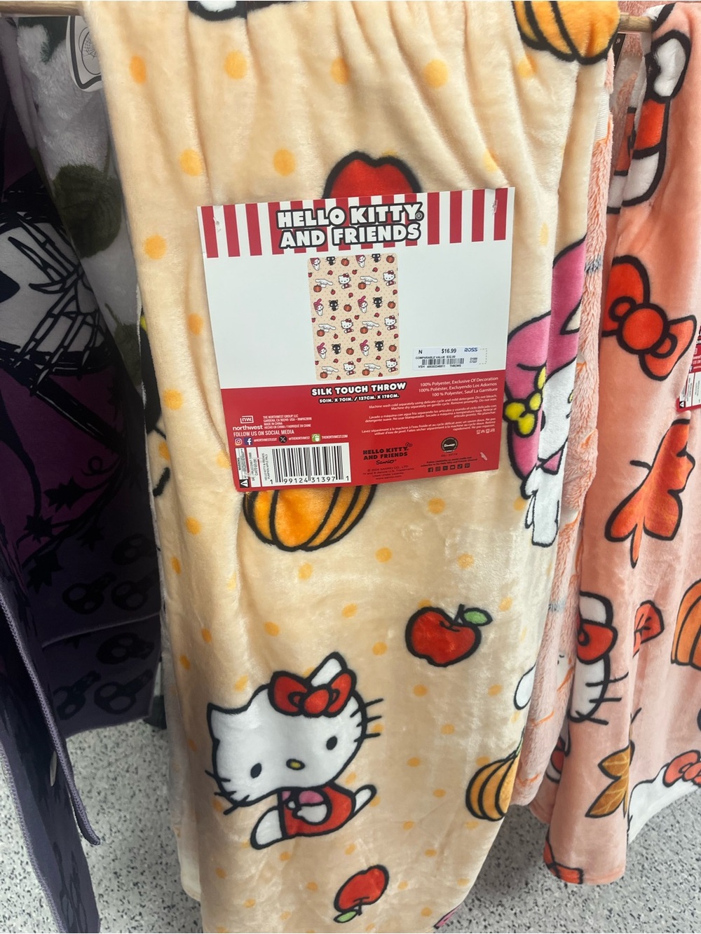 Hello Kitty and Friends Cream and Red Fall 2026 Silk Throw Blanket NEW NWT